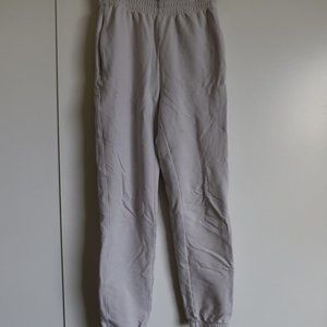 Hardly worn off white sweatpants